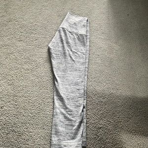 Gray crop lulu lemon leggings size 6